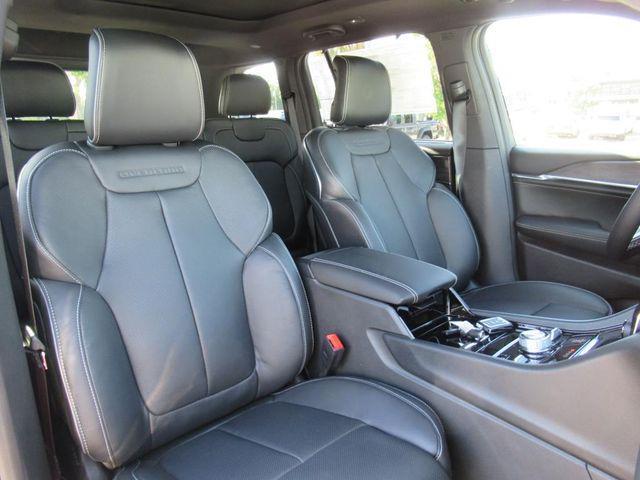 new 2025 Jeep Grand Cherokee car, priced at $55,593