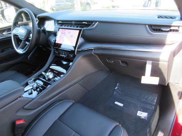 new 2025 Jeep Grand Cherokee car, priced at $55,593