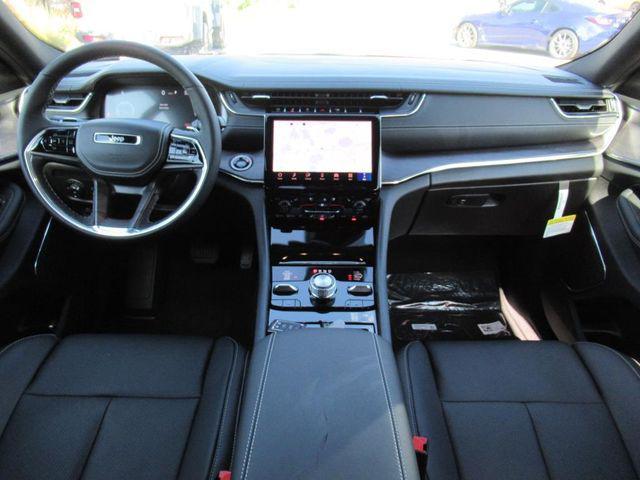 new 2025 Jeep Grand Cherokee car, priced at $55,593