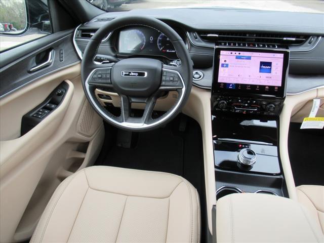new 2025 Jeep Grand Cherokee car, priced at $48,260