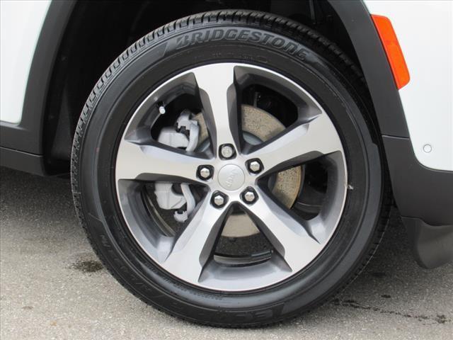 new 2025 Jeep Grand Cherokee car, priced at $48,260