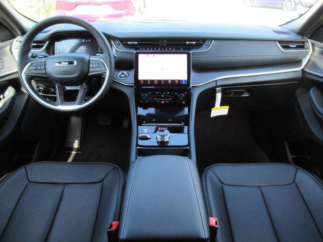 new 2025 Jeep Grand Cherokee car, priced at $44,634