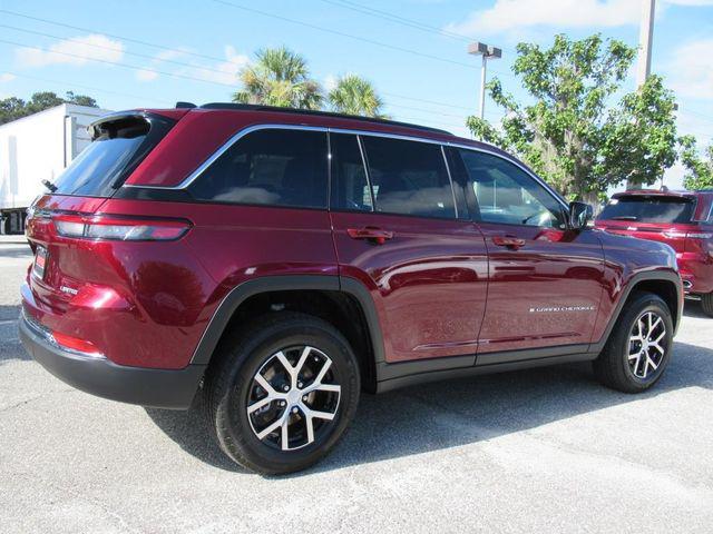 new 2025 Jeep Grand Cherokee car, priced at $44,634