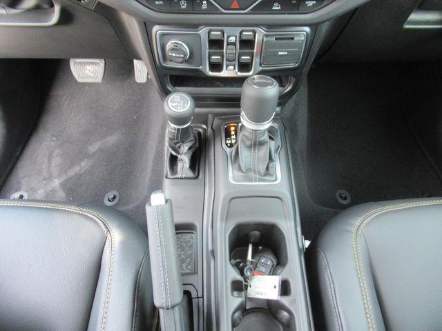 new 2025 Jeep Gladiator car, priced at $44,277