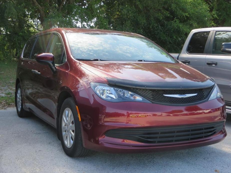 used 2018 Chrysler Pacifica car, priced at $25,800