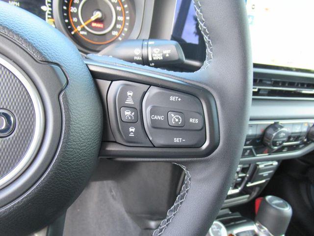 new 2025 Jeep Gladiator car, priced at $41,480