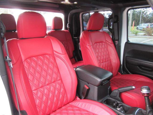 used 2022 Jeep Gladiator car, priced at $34,686