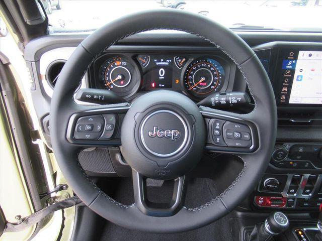 new 2025 Jeep Wrangler car, priced at $46,349