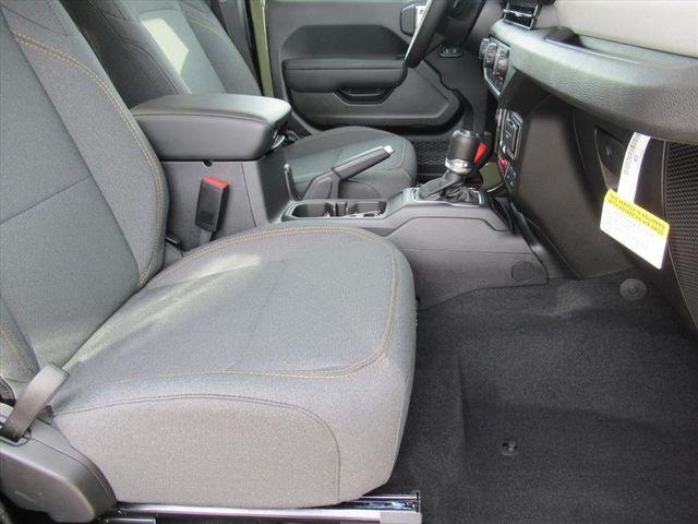 new 2025 Jeep Wrangler car, priced at $46,349