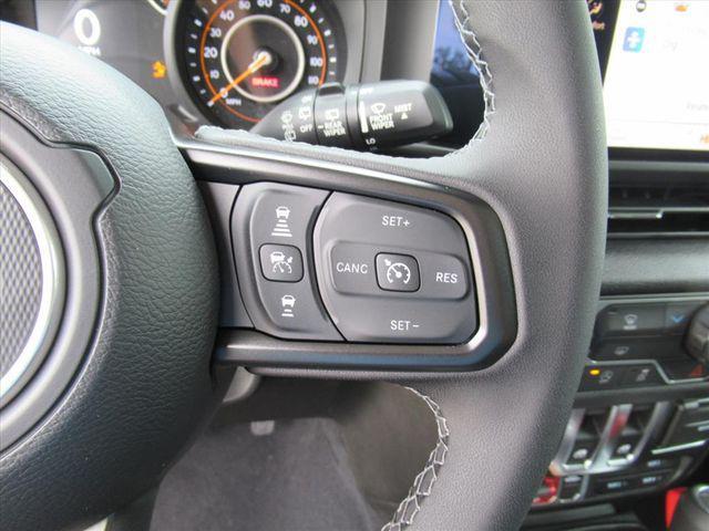 new 2025 Jeep Wrangler car, priced at $46,349