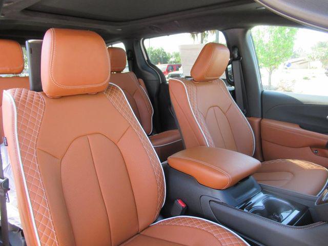 new 2025 Chrysler Pacifica car, priced at $45,468