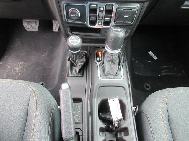 new 2025 Jeep Wrangler car, priced at $40,524