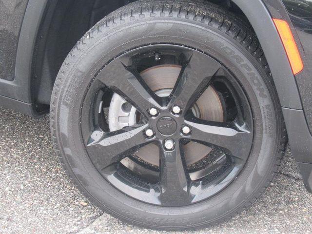 used 2024 Jeep Grand Cherokee L car, priced at $36,002