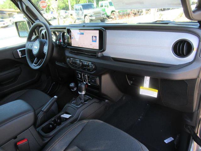 new 2025 Jeep Gladiator car, priced at $40,233
