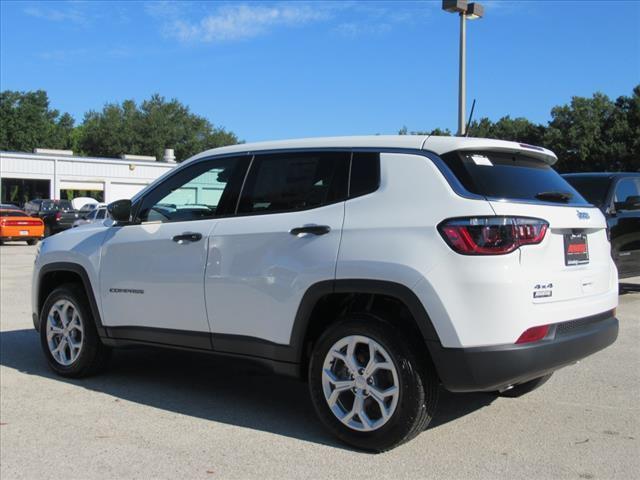 new 2024 Jeep Compass car, priced at $22,995