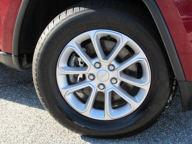 used 2021 Jeep Grand Cherokee car, priced at $22,954