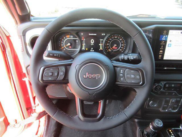 new 2025 Jeep Wrangler car, priced at $45,629