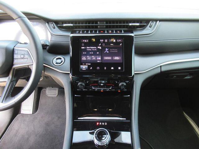 new 2025 Jeep Grand Cherokee L car, priced at $34,752