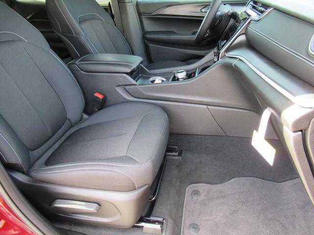 new 2025 Jeep Grand Cherokee L car, priced at $34,752