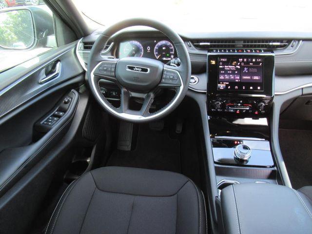 new 2025 Jeep Grand Cherokee L car, priced at $34,752