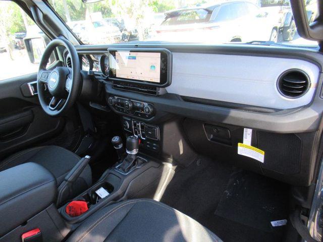 new 2025 Jeep Gladiator car, priced at $44,030