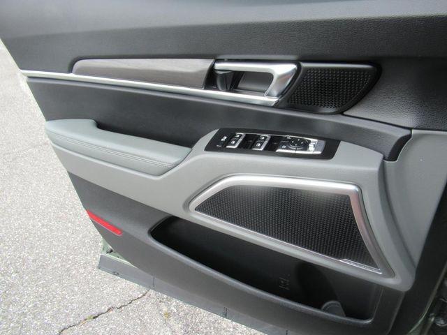 used 2024 Kia Telluride car, priced at $37,127