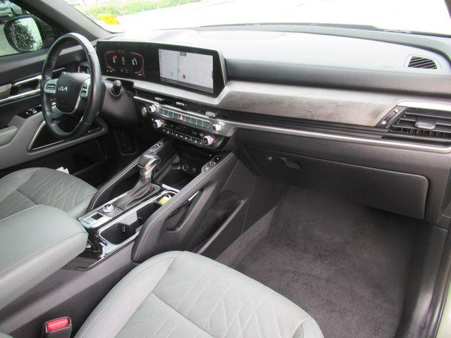 used 2024 Kia Telluride car, priced at $37,127