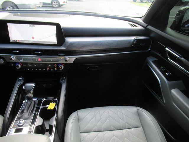 used 2024 Kia Telluride car, priced at $40,802