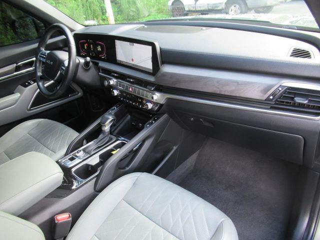 used 2024 Kia Telluride car, priced at $40,802