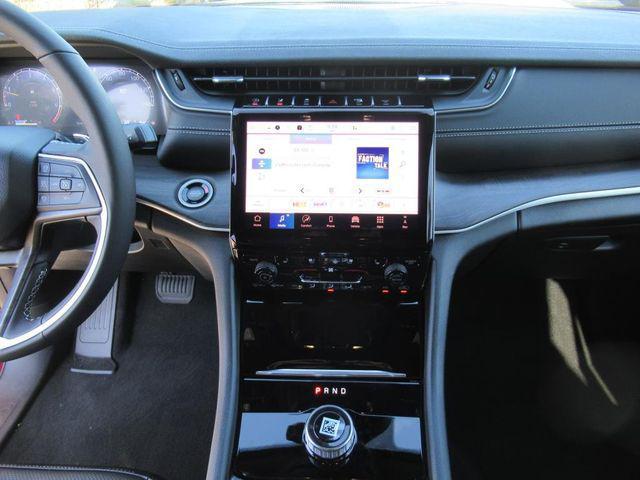 new 2025 Jeep Grand Cherokee L car, priced at $43,578