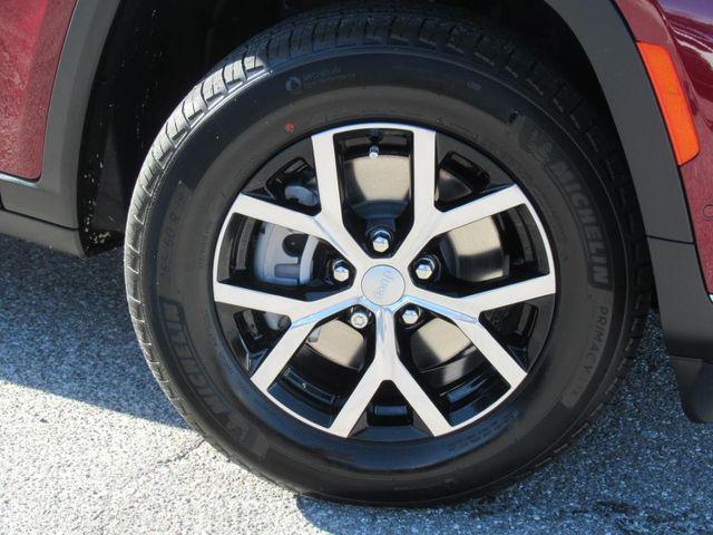 new 2025 Jeep Grand Cherokee L car, priced at $43,578
