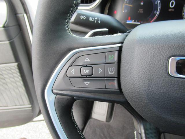 new 2025 Jeep Grand Cherokee L car, priced at $37,735