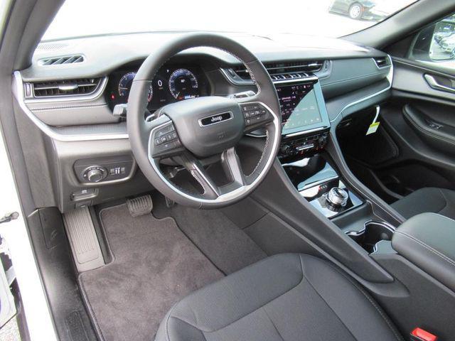 new 2025 Jeep Grand Cherokee L car, priced at $37,735