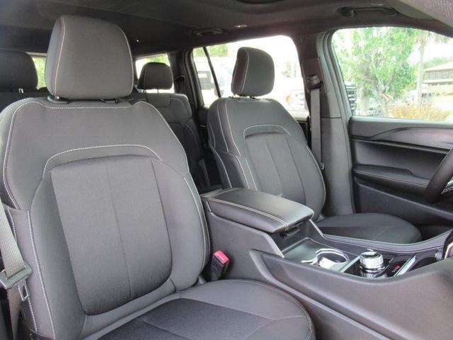 new 2025 Jeep Grand Cherokee L car, priced at $37,735