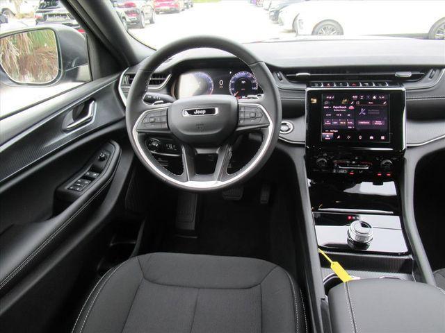 new 2025 Jeep Grand Cherokee L car, priced at $35,930