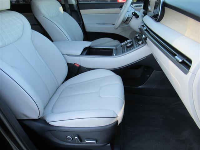 used 2023 Hyundai Palisade car, priced at $39,355