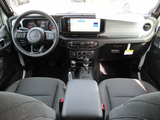 new 2025 Jeep Gladiator car, priced at $37,424