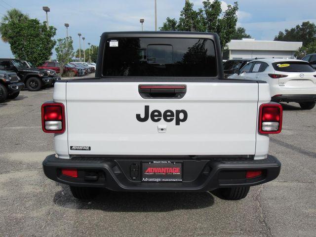 new 2025 Jeep Gladiator car, priced at $37,424