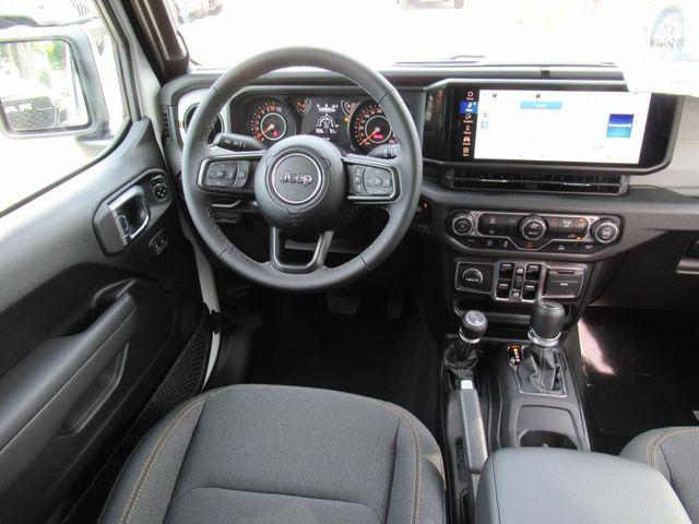 new 2025 Jeep Gladiator car, priced at $37,424