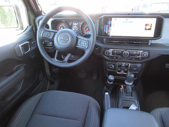 new 2025 Jeep Gladiator car, priced at $40,226