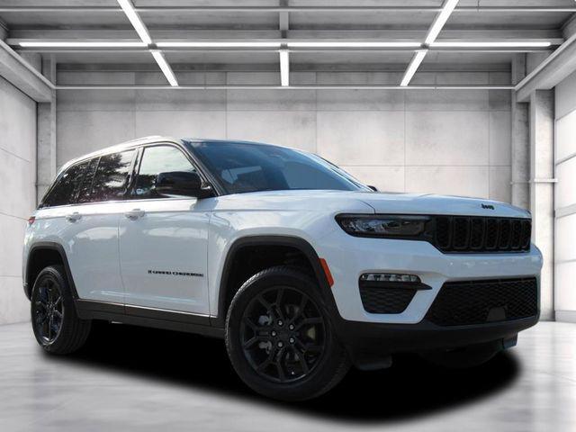 new 2025 Jeep Grand Cherokee car, priced at $41,196