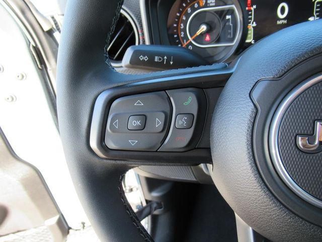 new 2025 Jeep Gladiator car, priced at $46,680
