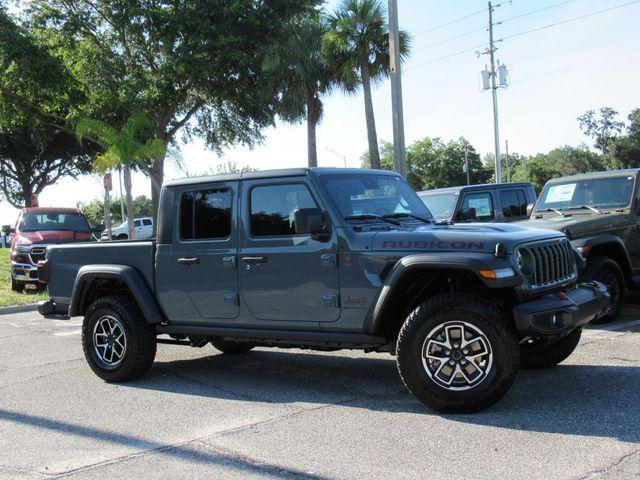new 2025 Jeep Gladiator car, priced at $46,680