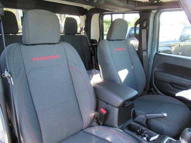 new 2025 Jeep Gladiator car, priced at $46,680