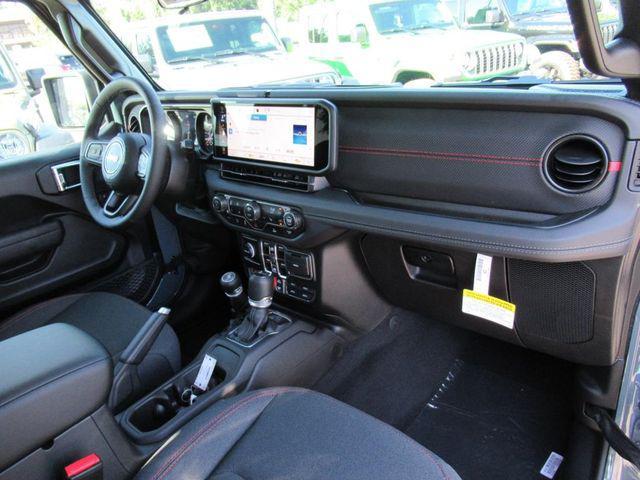 new 2025 Jeep Gladiator car, priced at $46,680