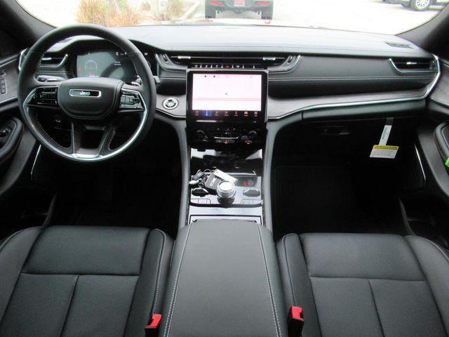 new 2025 Jeep Grand Cherokee L car, priced at $58,122