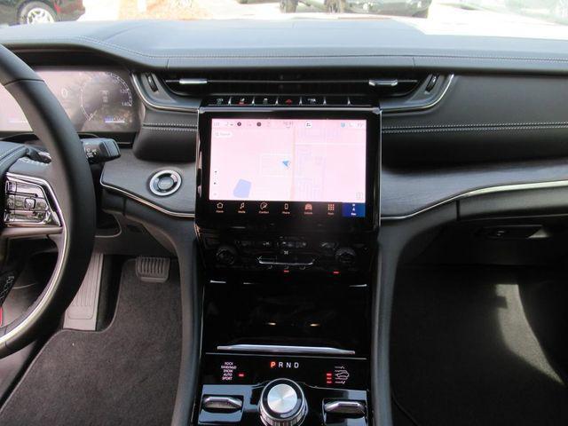 new 2025 Jeep Grand Cherokee L car, priced at $61,122