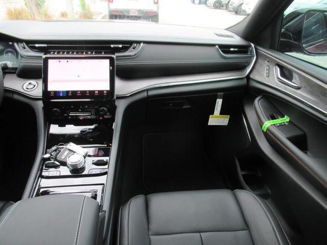 new 2025 Jeep Grand Cherokee L car, priced at $58,122