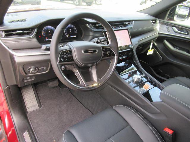 new 2025 Jeep Grand Cherokee L car, priced at $61,122