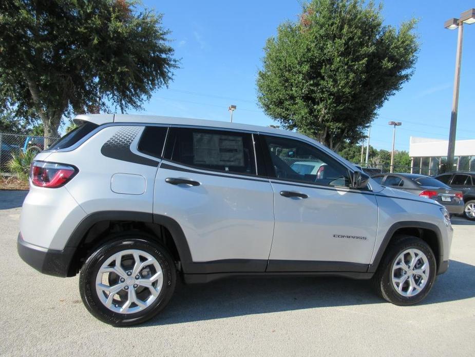 new 2024 Jeep Compass car, priced at $24,585